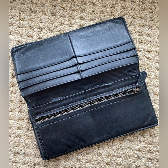 Bottega Veneta Long Bifold wallet - Picture 9 of 14